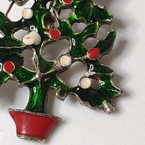 Green, Red, And White Christmas Tree Brooch - Picture 4 of 9